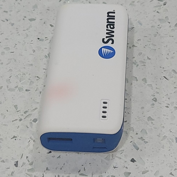 Portable Charger - Picture 4 of 5